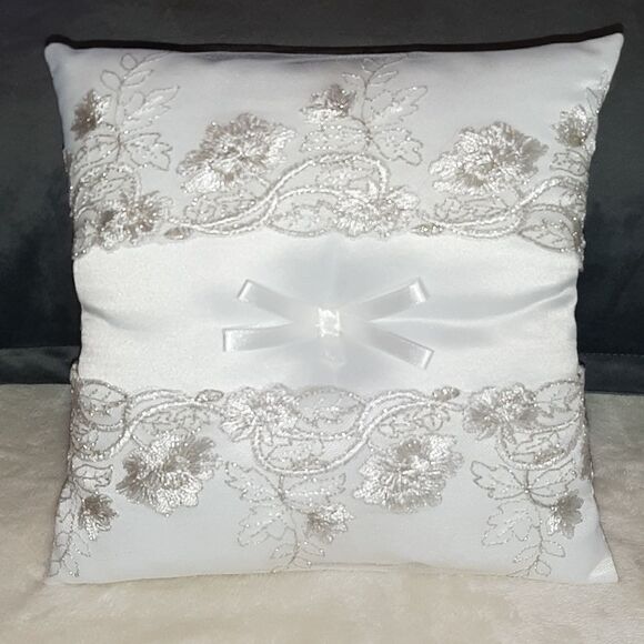 Ring Bearer Silky with White Lace Pillow - Picture 1 of 6